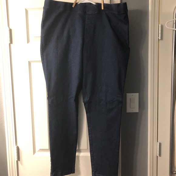 Dark wash stretch jeans - Picture 1 of 3